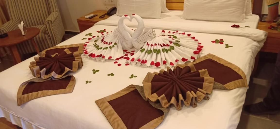 The Fern Leo Beach Resort , Madhavpur Porbandar Exteriör bild