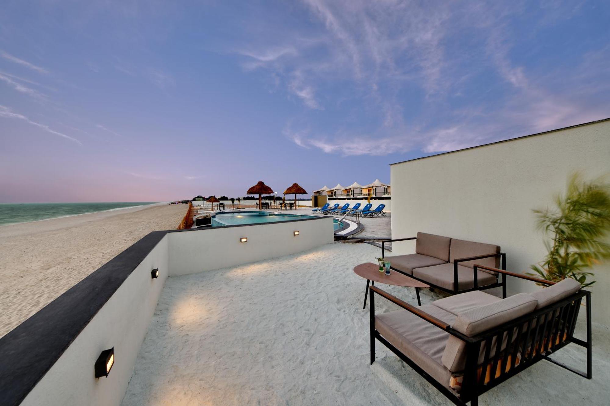 The Fern Leo Beach Resort , Madhavpur Porbandar Exteriör bild