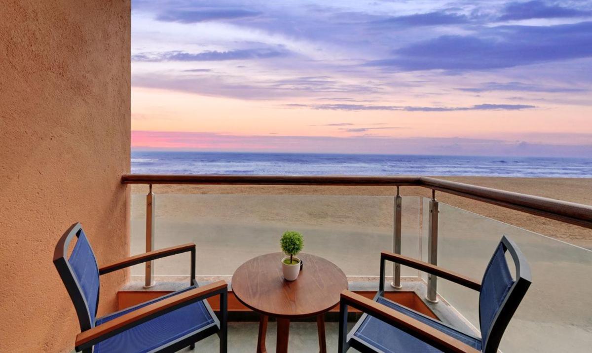 The Fern Leo Beach Resort , Madhavpur Porbandar Exteriör bild